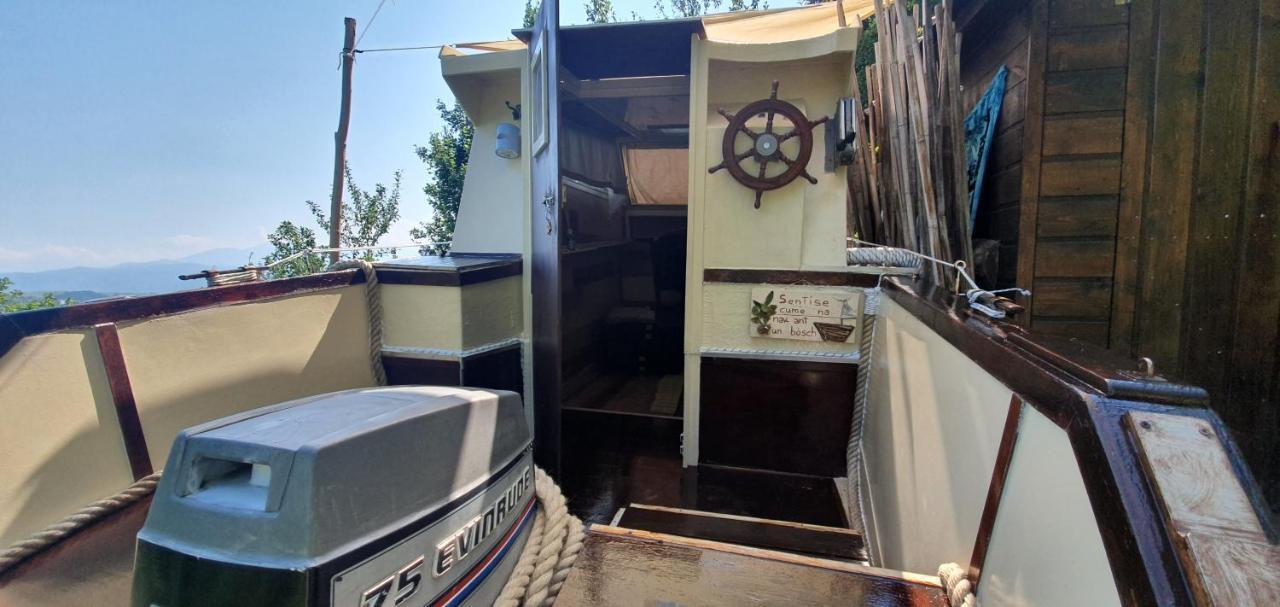 Nave Nel Bosco Bed and Breakfast Torresina Εξωτερικό φωτογραφία